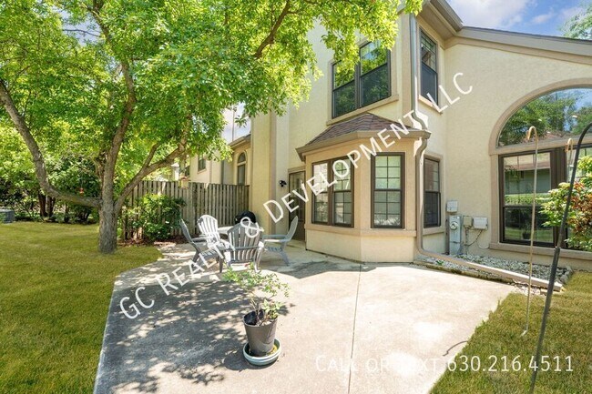 Building Photo - 100 Chatsworth Cir