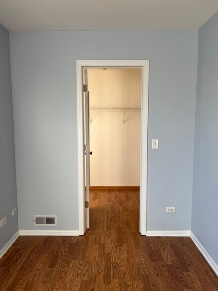 Building Photo - 16630 W Natoma Dr