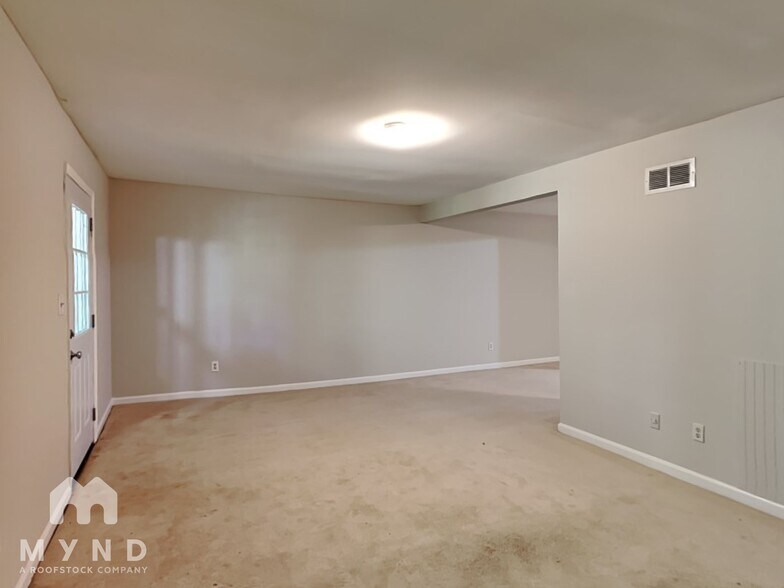 Building Photo - 727 Twin Brooks Ct