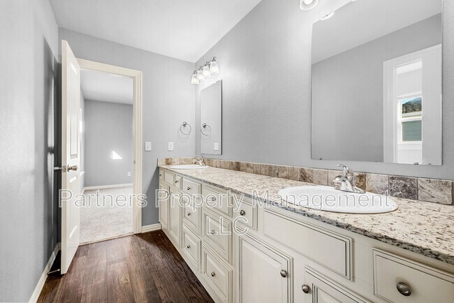 Building Photo - 4092 W Santa Maria Ln