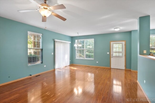 Building Photo - 611 Waterview Ct