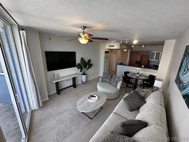 Building Photo - 1551 N Flagler Dr
