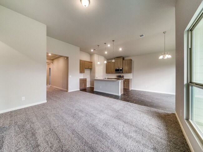 Building Photo - 205 Stag Way