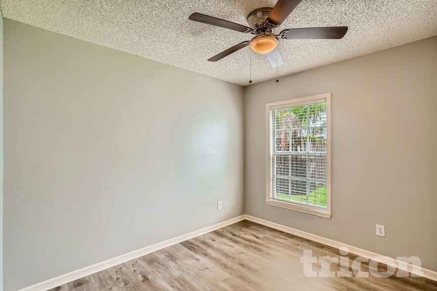 Building Photo - 9610 Fox Hearst Rd