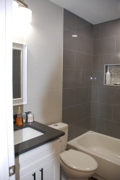 hallway bath - 602 Peterson St