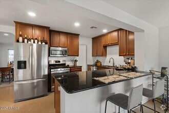 Building Photo - 2224 E Sells Dr