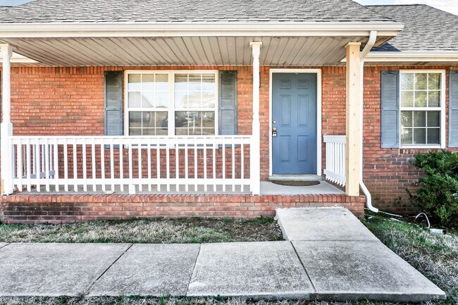 Building Photo - 1006 Bobcat Dr