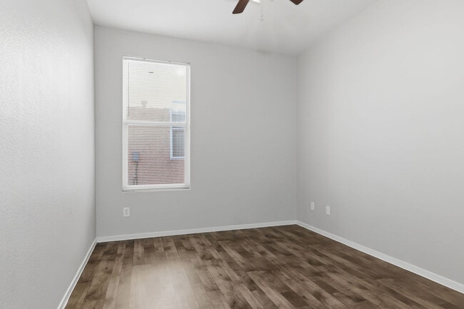 Building Photo - 2529 Rainbow Cactus Ct