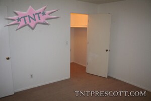 Building Photo - 0894