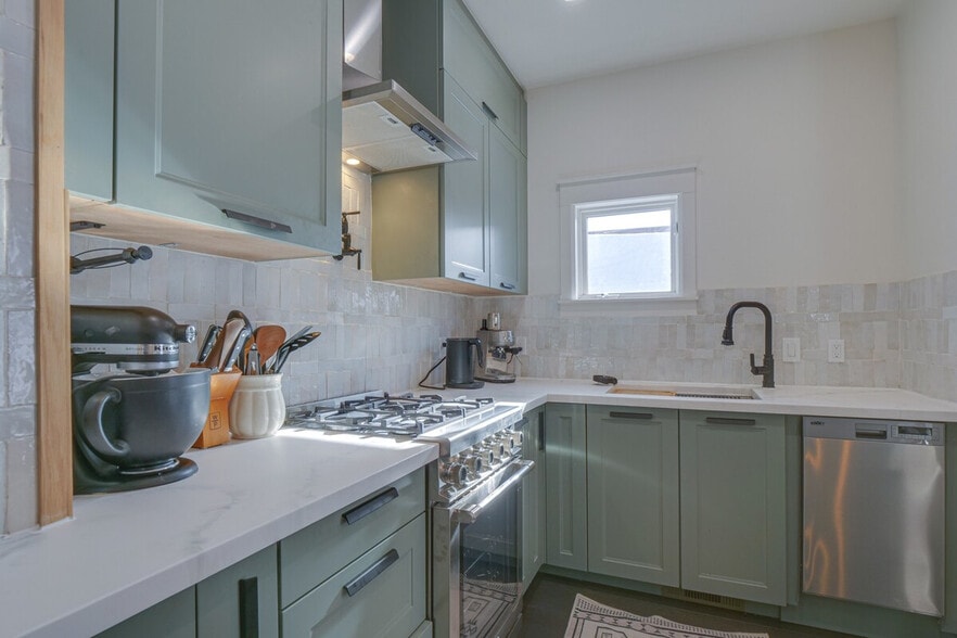 Building Photo - 109 Big Sky