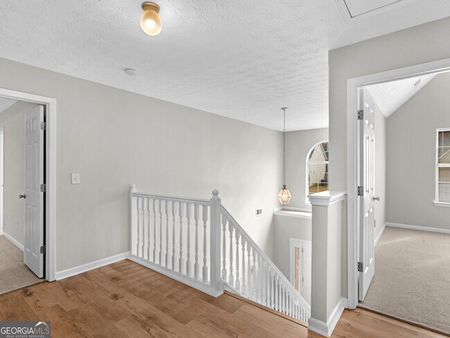 Building Photo - 230 Millstone Dr