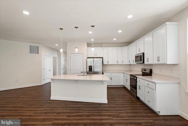 Building Photo - 105 Amberfield Ct