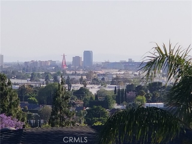 Building Photo - 16801 E Buena Vista Ave