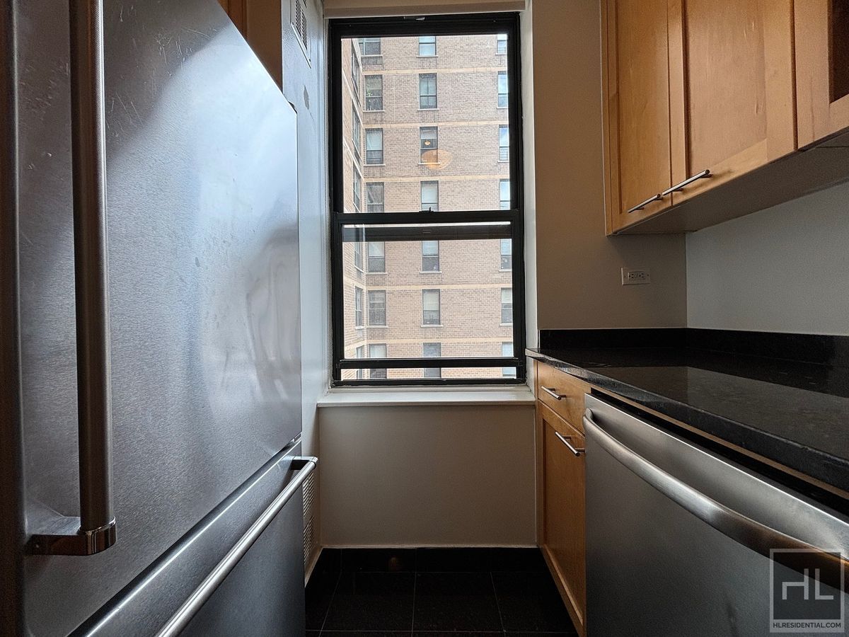 Building Photo - West 87th Street