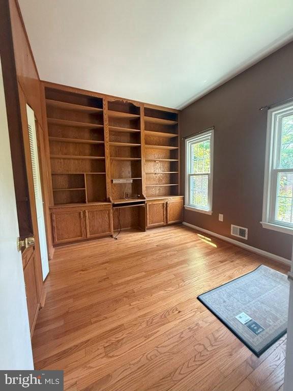 Building Photo - 7801 Cliffside Ct