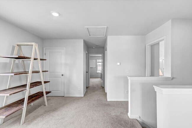 Building Photo - Ways Station Golf course community in Richmond Hill Plantation - 4 Bed/2.5 Bath