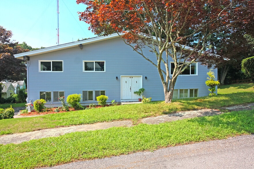 Building Photo - 88 Saint Mary St