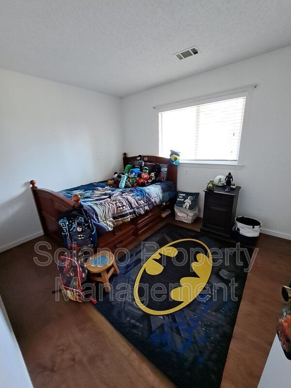 Building Photo - 110 Wayne Ct