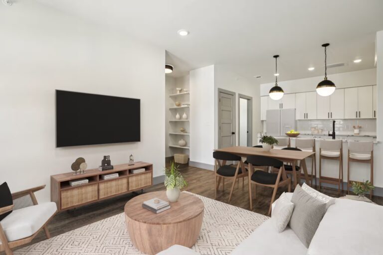 Building Photo - 2450 Wickersham Ln