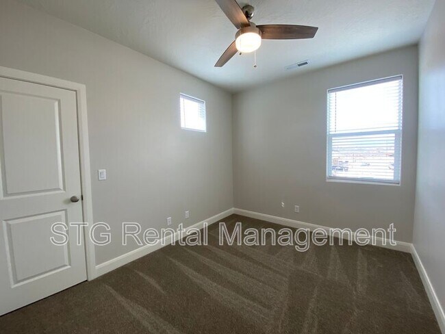 Building Photo - 4381 W 1200 S