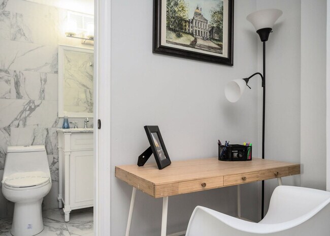 Building Photo - 215 Piedmont Ave NE