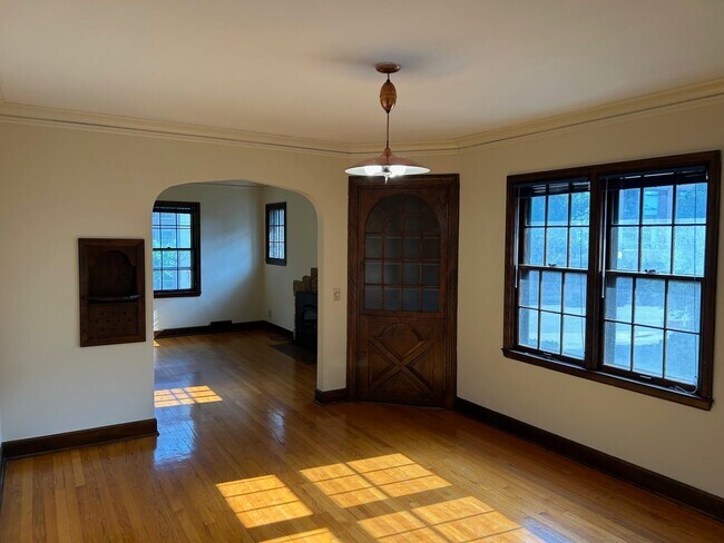 Building Photo - 2551 University Ave