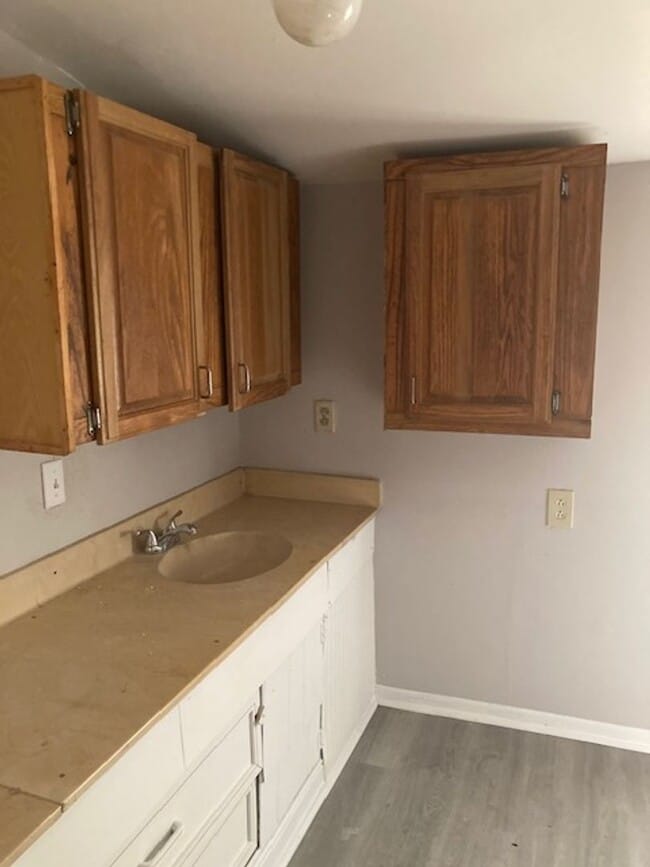 Building Photo - Moss Point 3 Bedroom