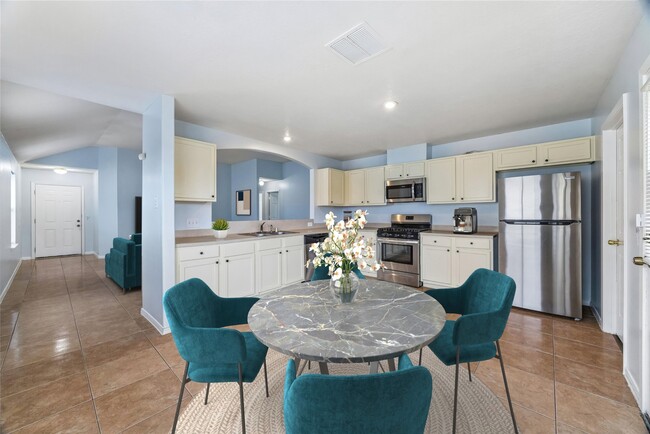 Building Photo - 19715 Billineys Park Dr