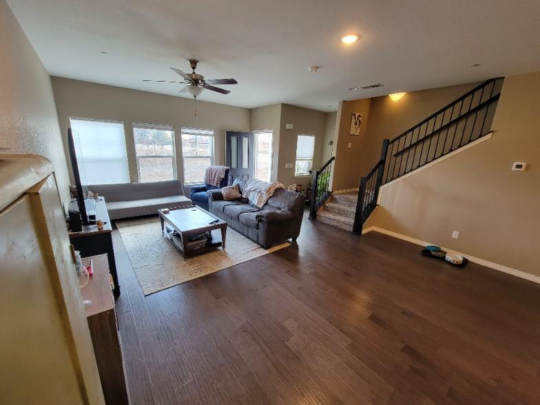 Building Photo - 3039 Upland Dr