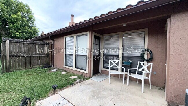 Building Photo - 655 Trinidad Ct