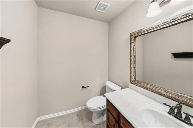 Building Photo - 129 Acorn Ln