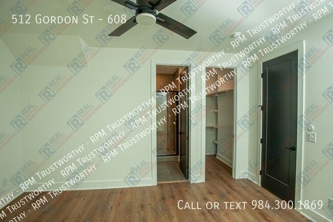 Building Photo - 512 Gordon St