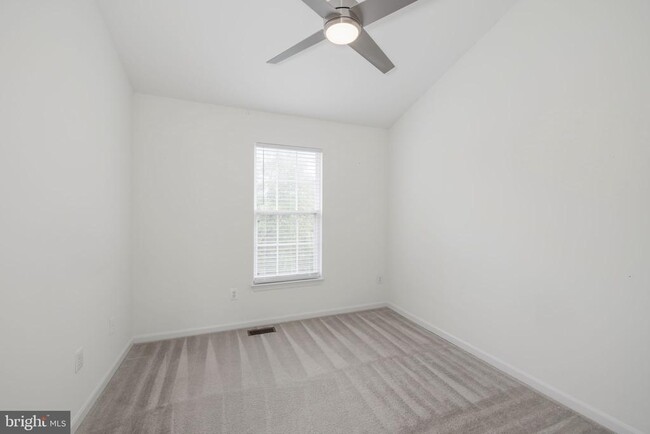 Building Photo - 5223 Dunstable Ln