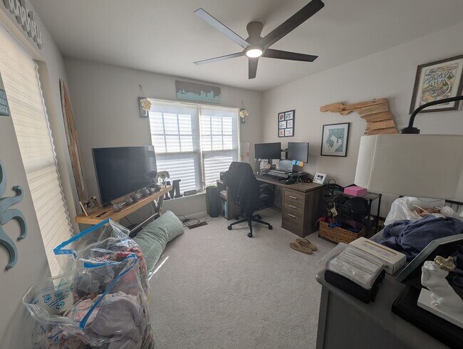 Building Photo - END UNIT STUNNER!