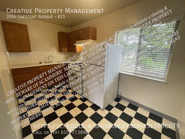 Building Photo - 3094 Crescent Ave