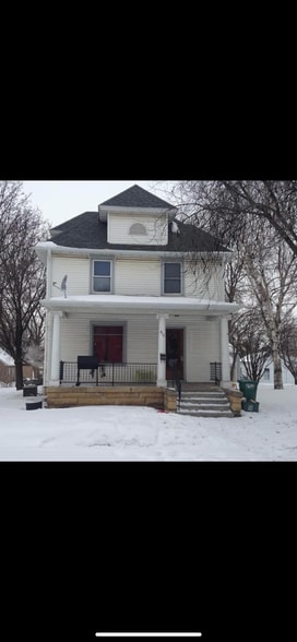 Building Photo - 810 N Broad St