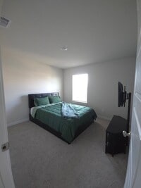 Building Photo - 2502 Serrano Plns Trl