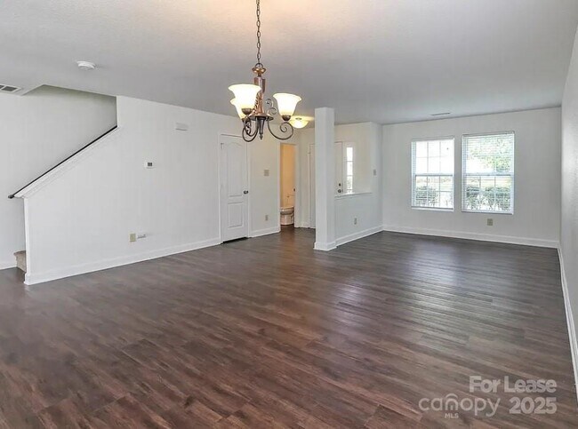 Building Photo - 3609 McDuff Ct