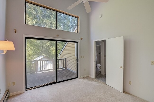 Building Photo - 4 bed/ 2 bath house on 145th St!