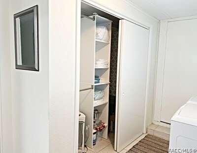 Building Photo - 9092 W Fort Island Trail