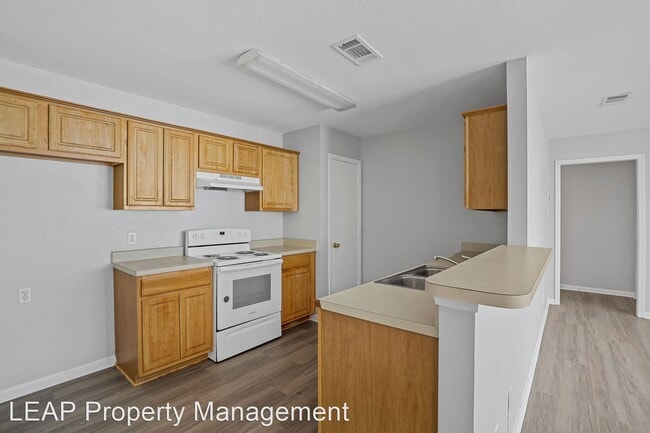 Building Photo - 3 br, 2 bath House - 919 Potomac Dr