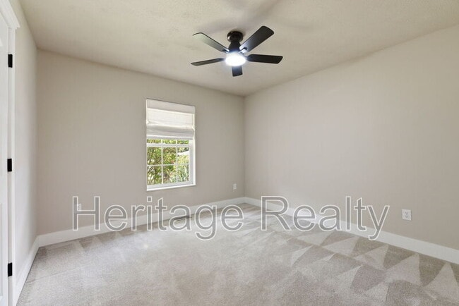 Building Photo - 2707 Lady Bug Ln