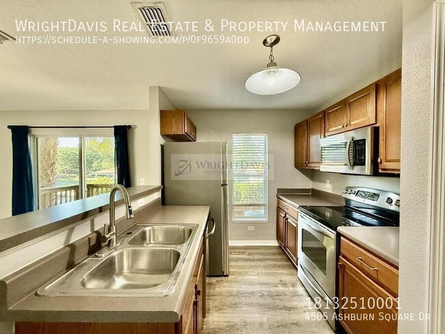 Building Photo - 4505 Ashburn Square Dr