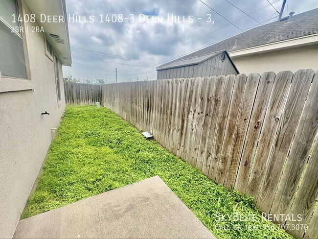 Building Photo - 1408 Deer Hls