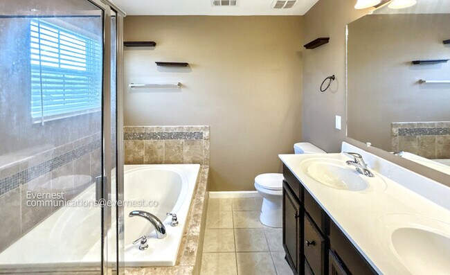 Building Photo - 1054 Countess Ln