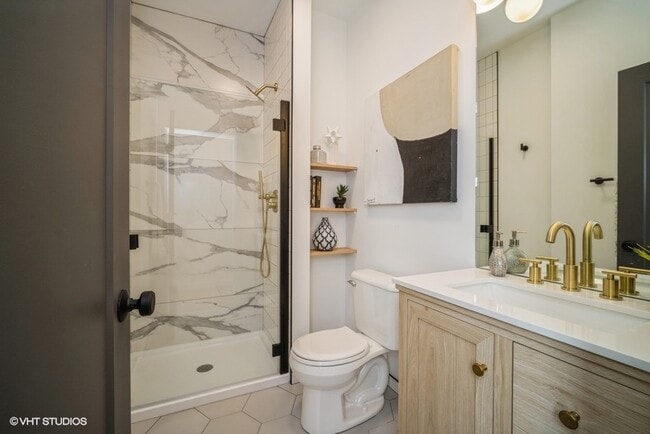 Building Photo - 1100 S Western Ave