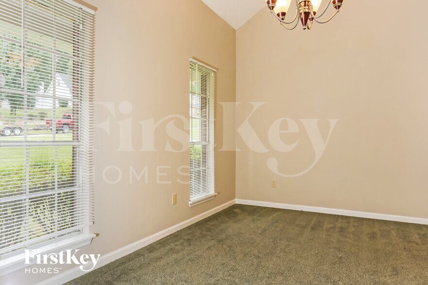 Building Photo - 993 Cherry Laurel Dr