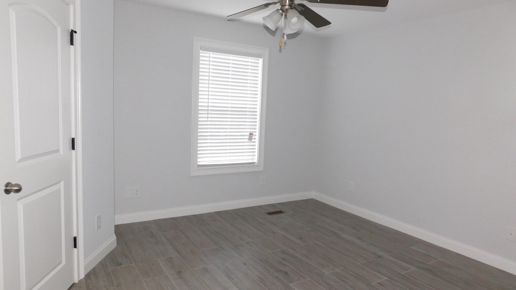 Building Photo - 1173 Waxwing Dr