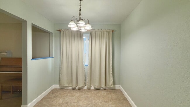Building Photo - 3 bedroom | 2 bath | Single family home in Citrus Heights