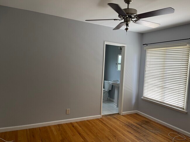 Building Photo - 20151 Hart St